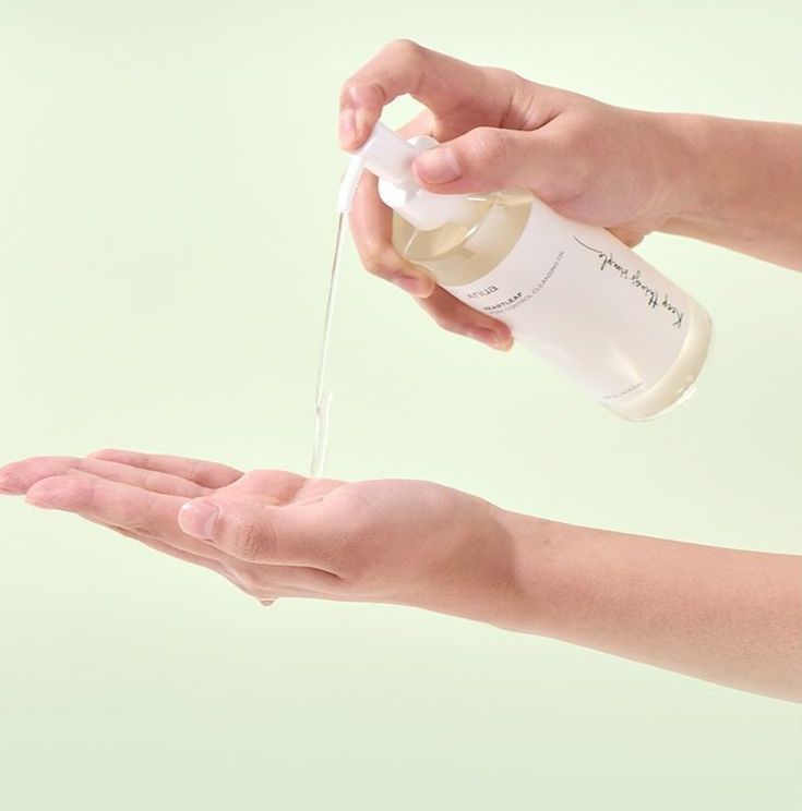 Anua Heartleaf Pore Control Cleansing Oil